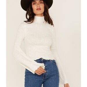 Shyanne Ribbed Mock Neck Long-Sleeve Top Size small.